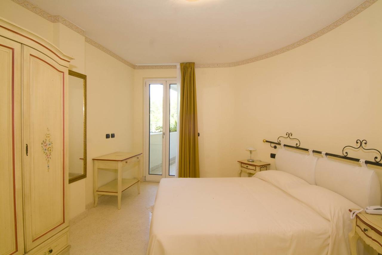 Relais Du Lac Desenzano del Garda Exteriör bild